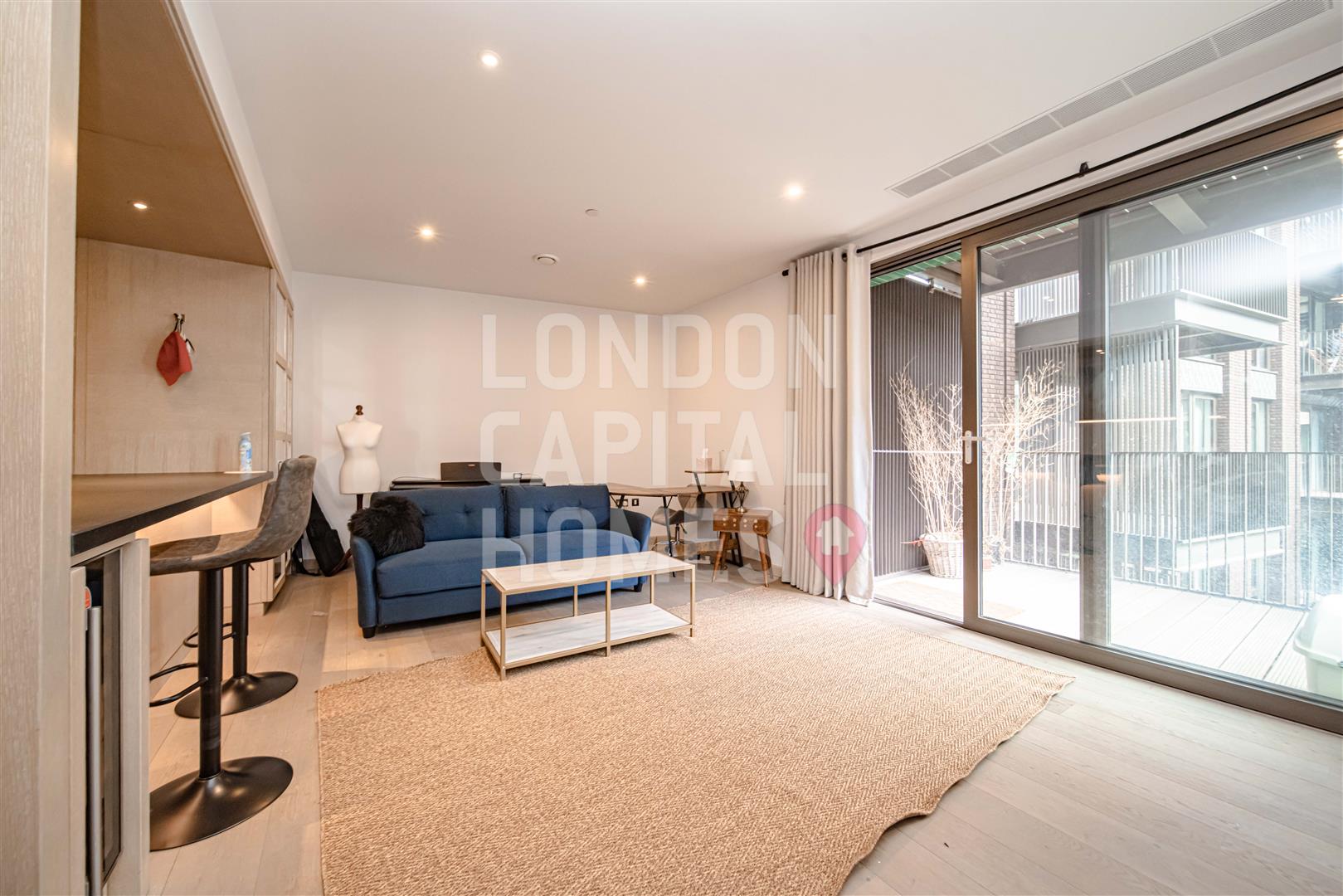 2 bed property in Legacy Building, 1 Viaduct Gardens, London